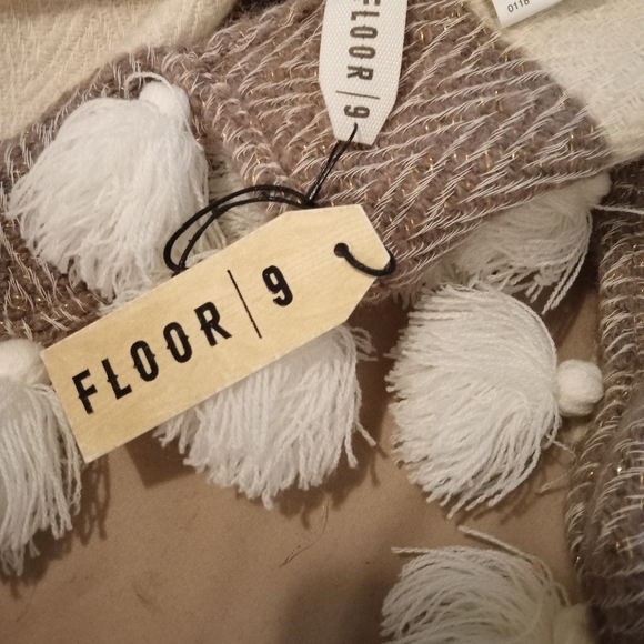 Floor 9 Scarf Tassel Wrap - Picture 6 of 6